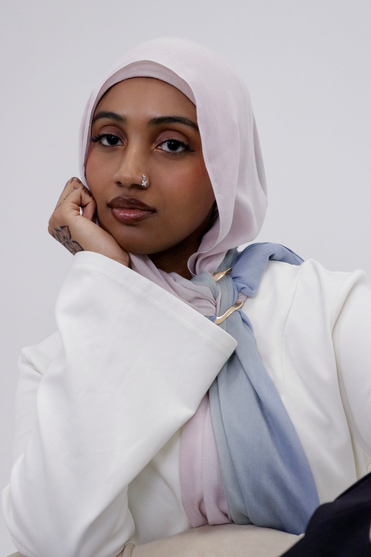 Ocean Mist blue hand-dyed ombre modal hijab – Zahriya