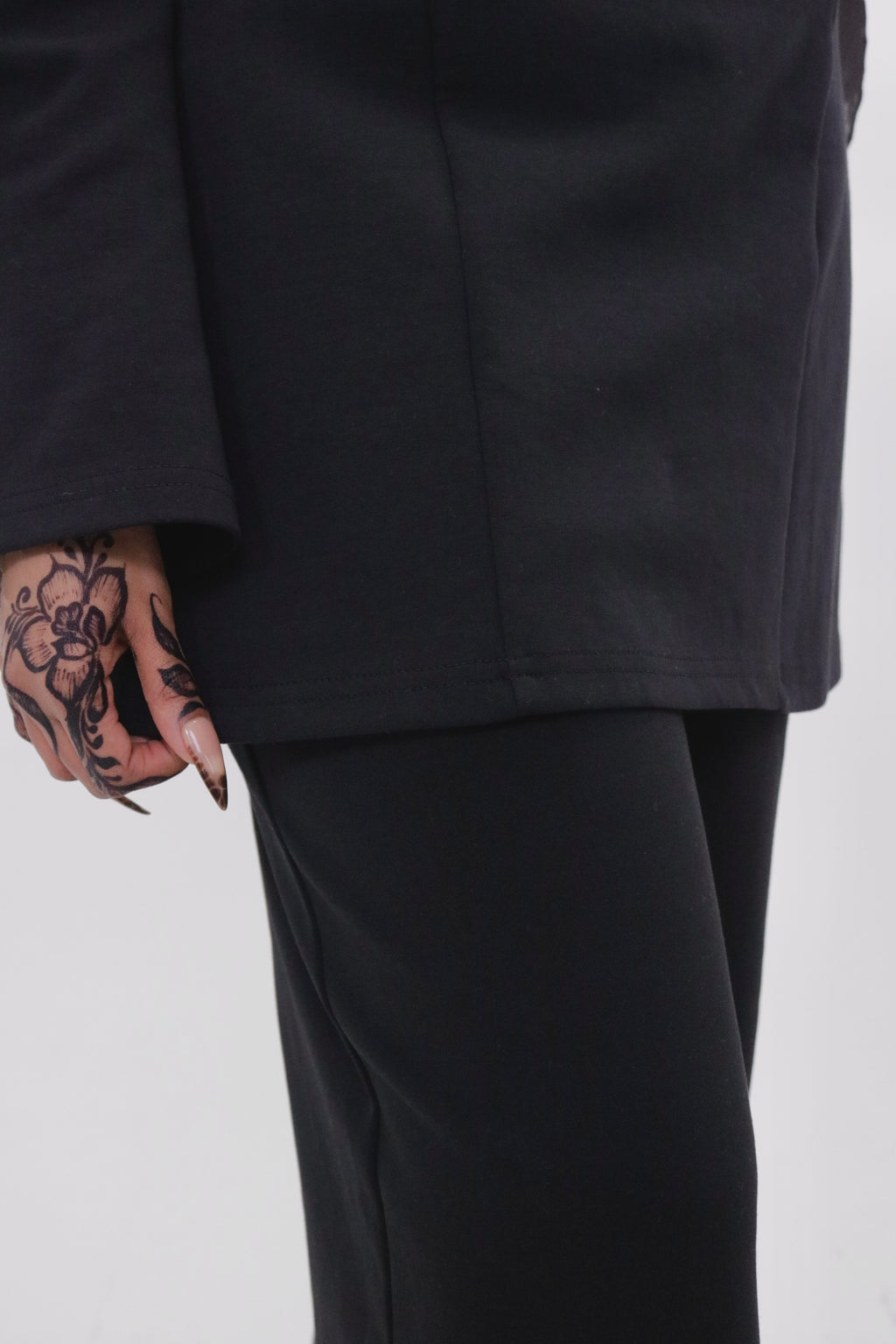Amara comfort top-Black