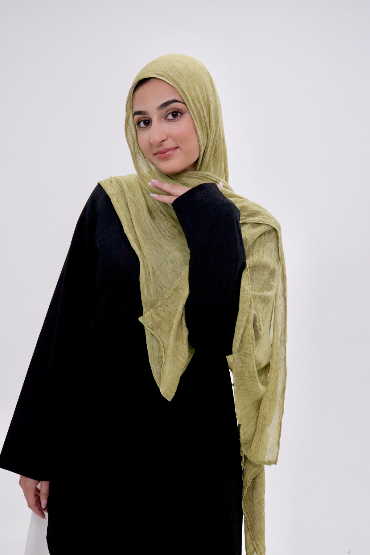 Pistachio green modal crinkle hijab – Zahriya