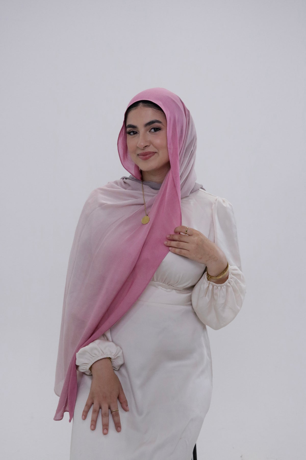 Rosewood hand-dyed ombre modal hijab – Zahriya