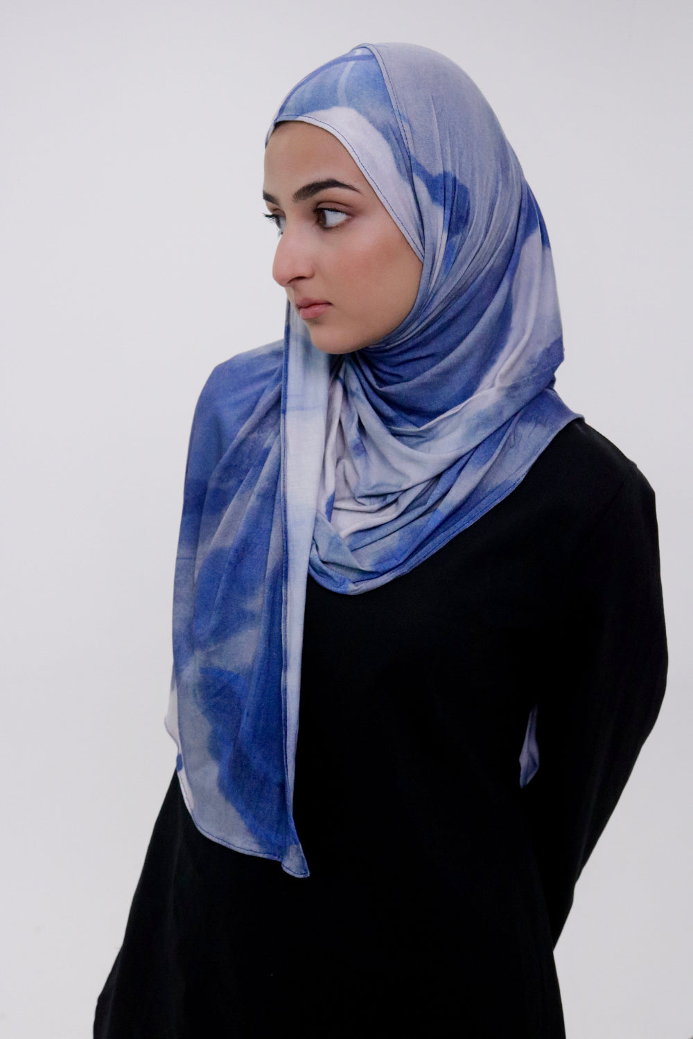 Ocean Marble blue printed jersey hijab – Zahriya