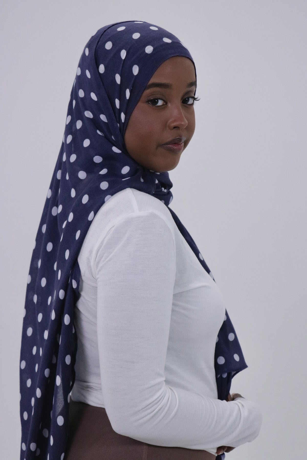 Blue polka dot printed modal hijab – Zahriya